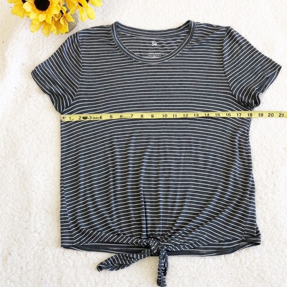 SO Tie Front Slinky Short Sleeve Striped Top Sz M - Picture 5 of 6